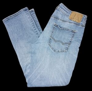 American Eagle Outfitters Light Blue Women's Straight-Leg Jeans